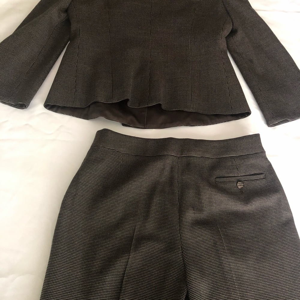 Armani Collezioni suit - Picture 7 of 8